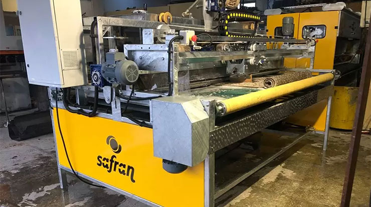 Halı Yıkama Makinesi